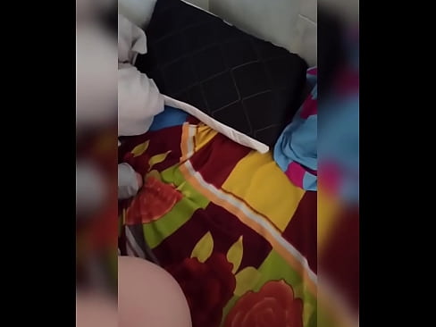 ❤️ Wandinogara naye anogara ega kumba nekuti murume wake anoenda kuzororo ini ndinotora mukana wekusvira nekuzadza mbongoro yake nemukaka. ️❌  ☑